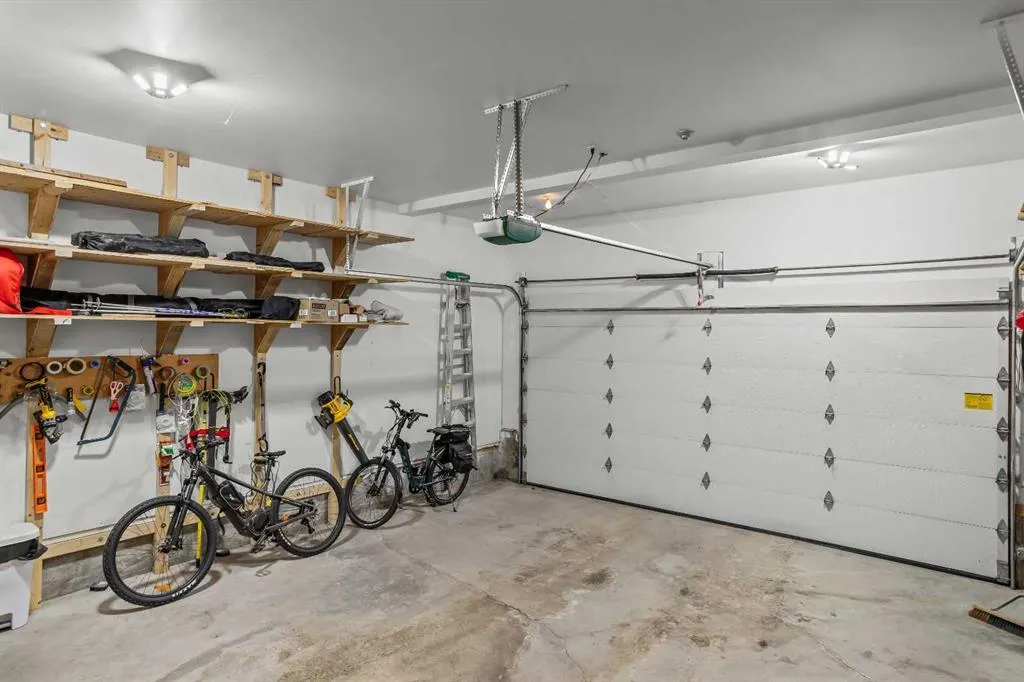124 Silvertip Ridge, #4