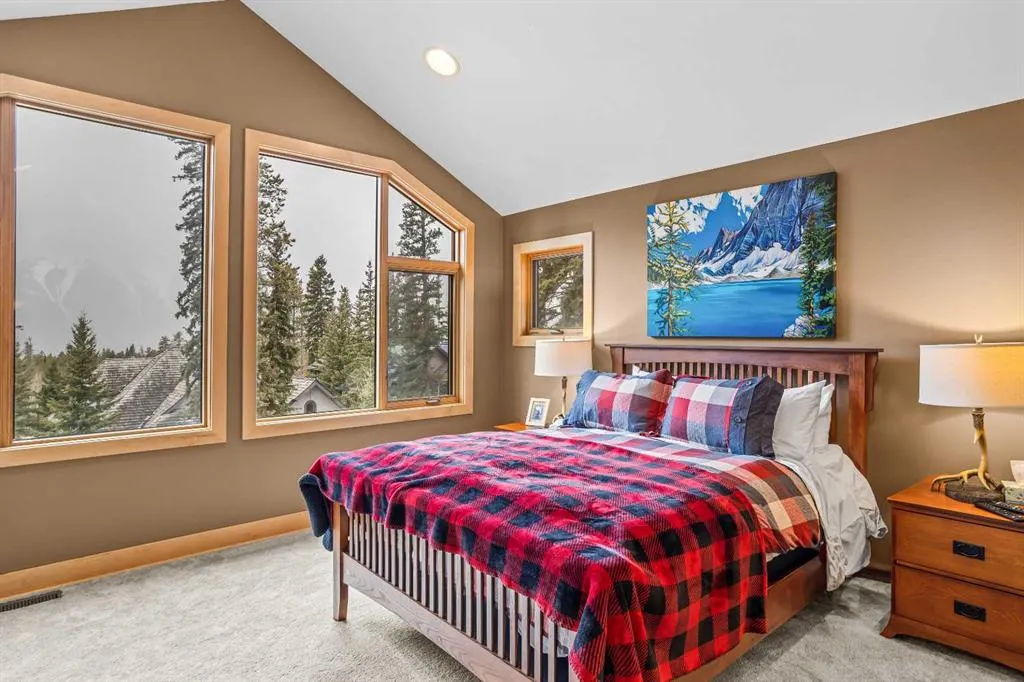 124 Silvertip Ridge, #4