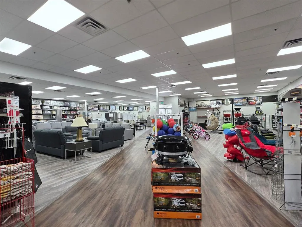 301 Shoppers PK Mall, #300, 305, 312