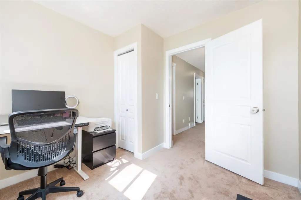220 Bayside Point SW