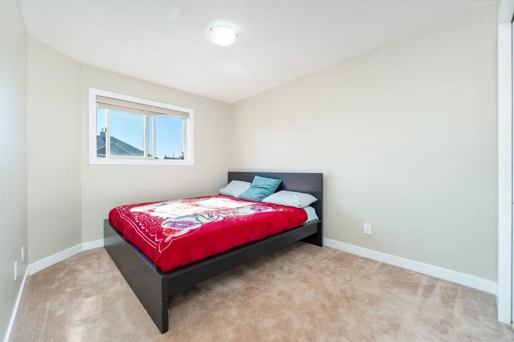 220 Bayside Point SW