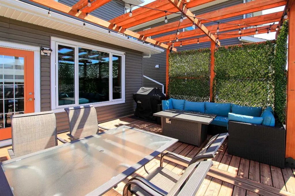 208 Van Slyke Way