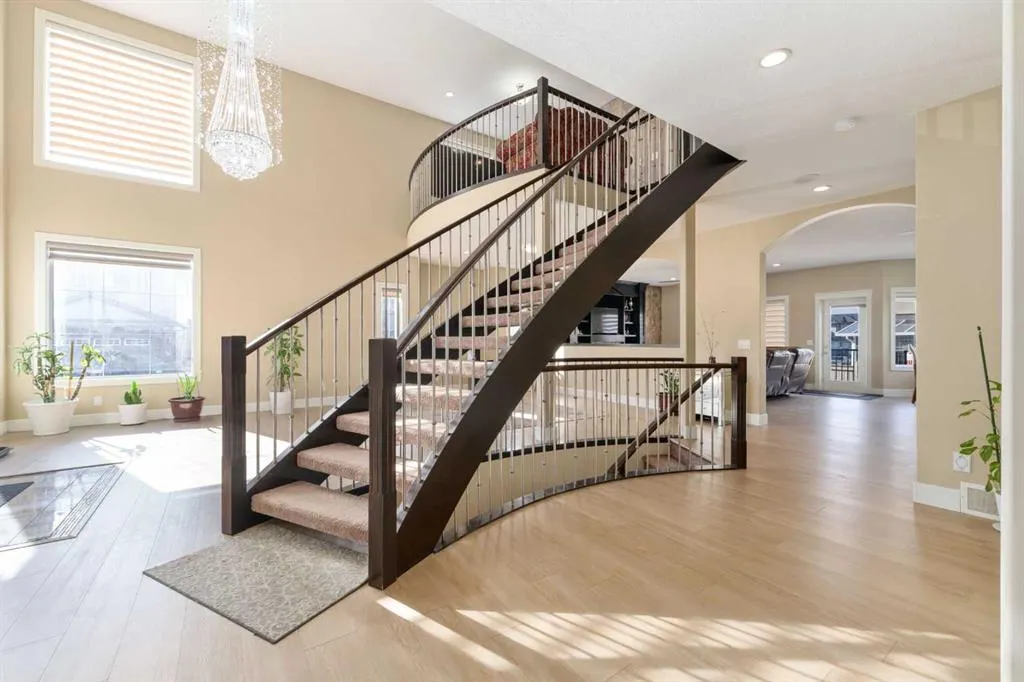150 Saddlelake Grove NE