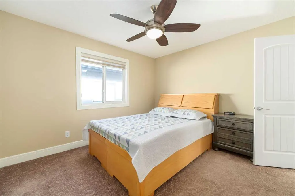 150 Saddlelake Grove NE