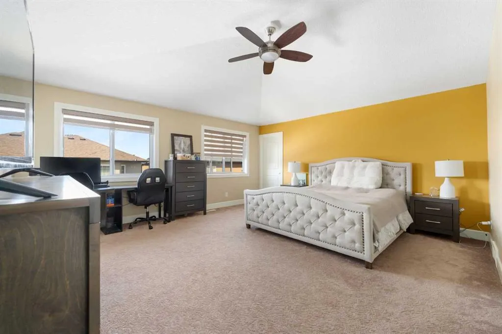 150 Saddlelake Grove NE