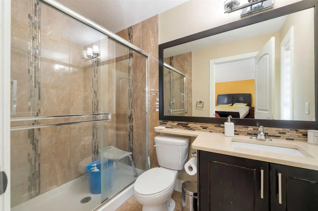 150 Saddlelake Grove NE