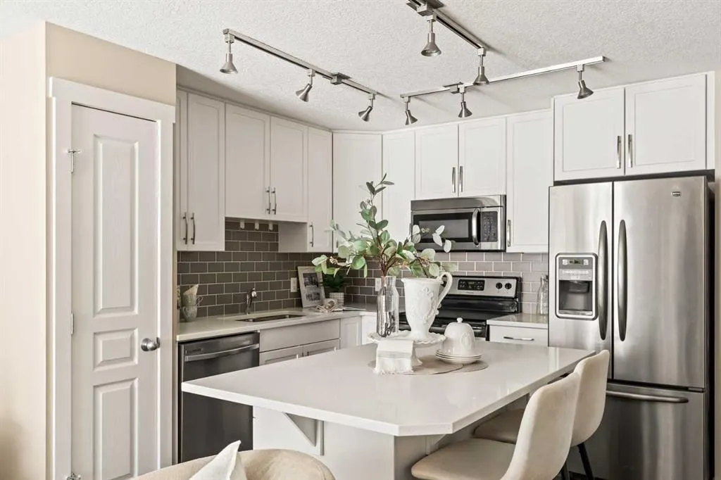 1010 Mckenzie Towne Villas SE