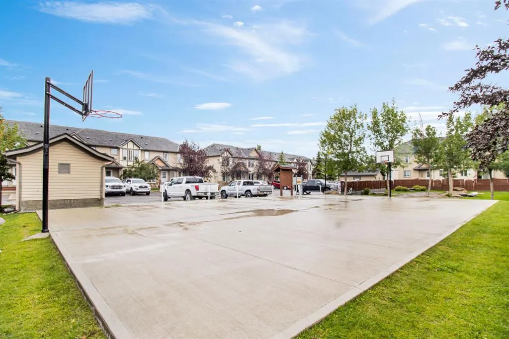 2445 Kingsland Road SE, #1006