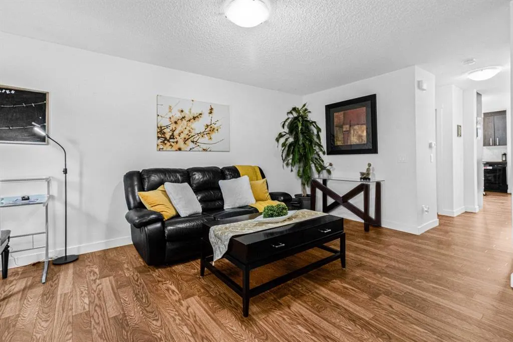2445 Kingsland Road SE, #1006