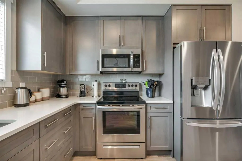 96 Carrington Boulevard NW
