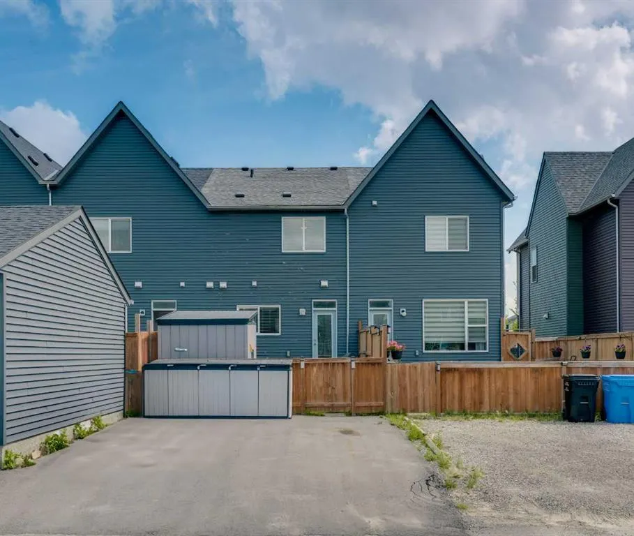 96 Carrington Boulevard NW