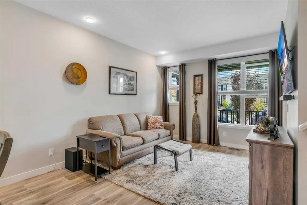 96 Carrington Boulevard NW