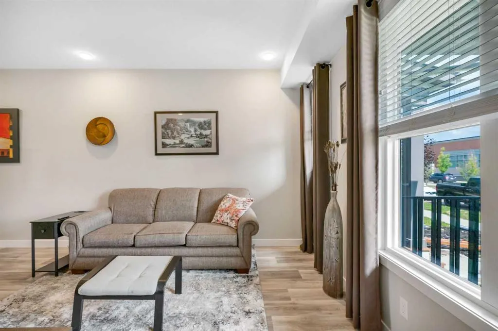 96 Carrington Boulevard NW