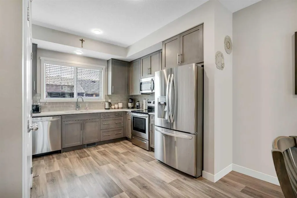 96 Carrington Boulevard NW