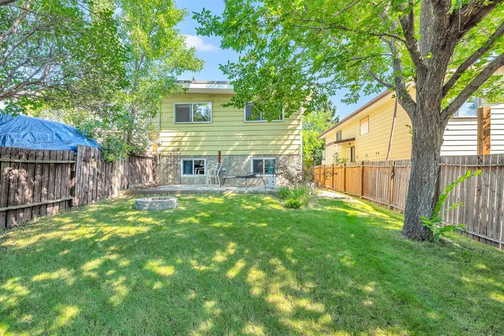 25 Silverdale Place NW