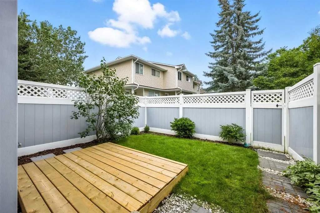 142 Woodmont Terrace SW