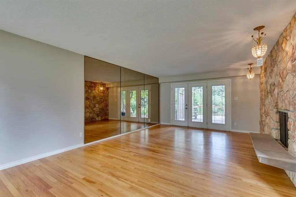 731 Willamette Drive SE