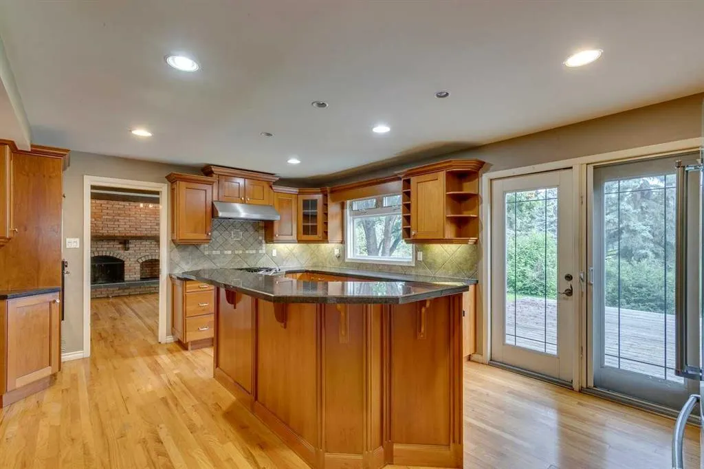 731 Willamette Drive SE