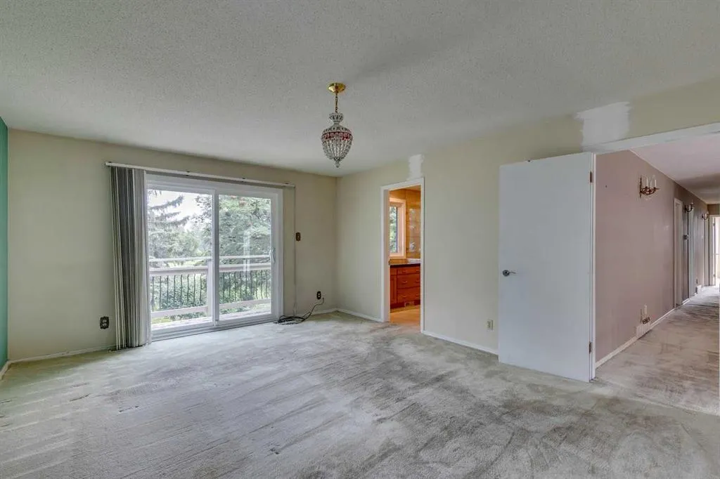 731 Willamette Drive SE