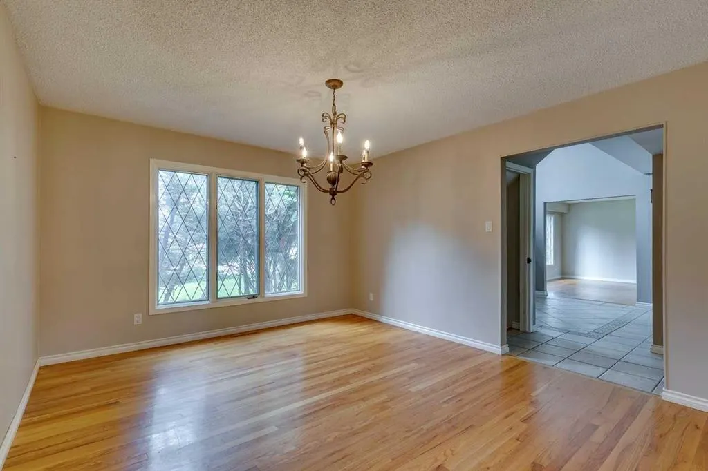 731 Willamette Drive SE