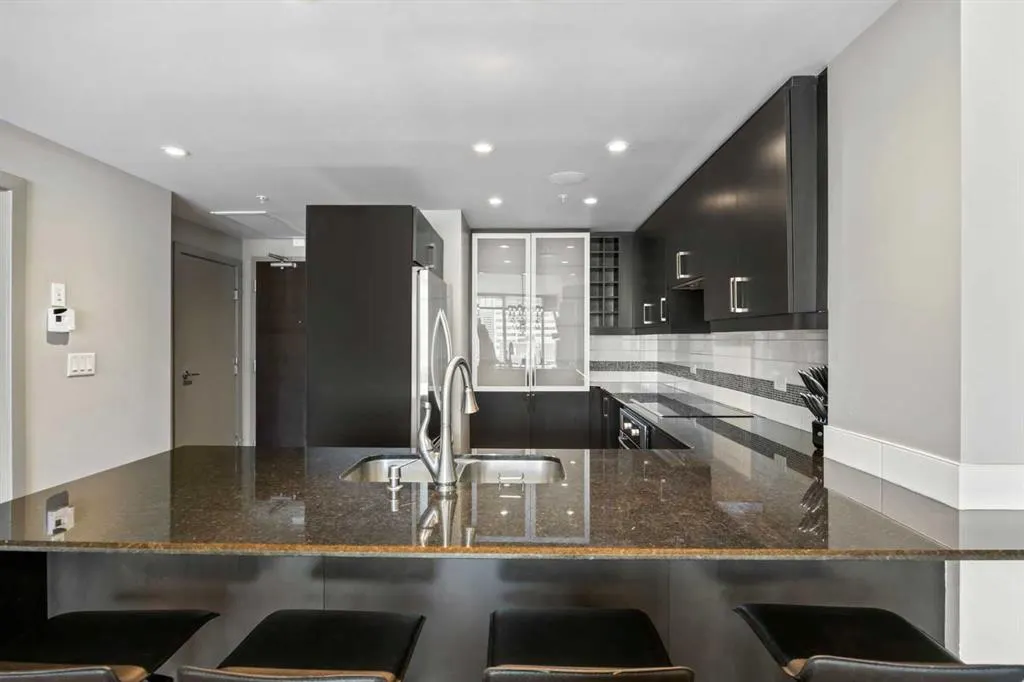 888 4 Avenue SW, #1606