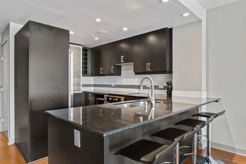 888 4 Avenue SW, #1606