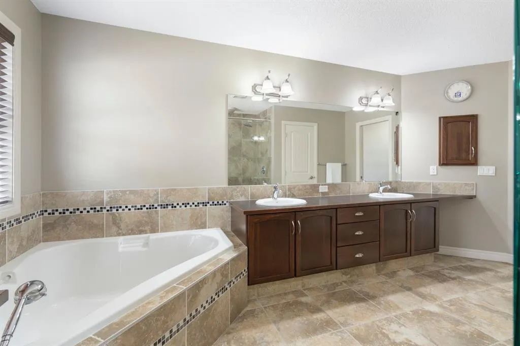 14 Cranford Gardens SE