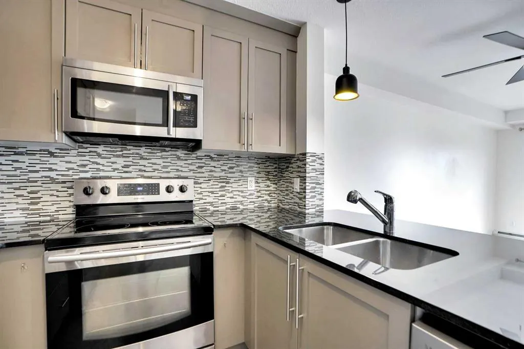155 Skyview Ranch Way NE, #6408