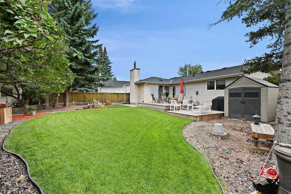 40 Woodbrook Court SW