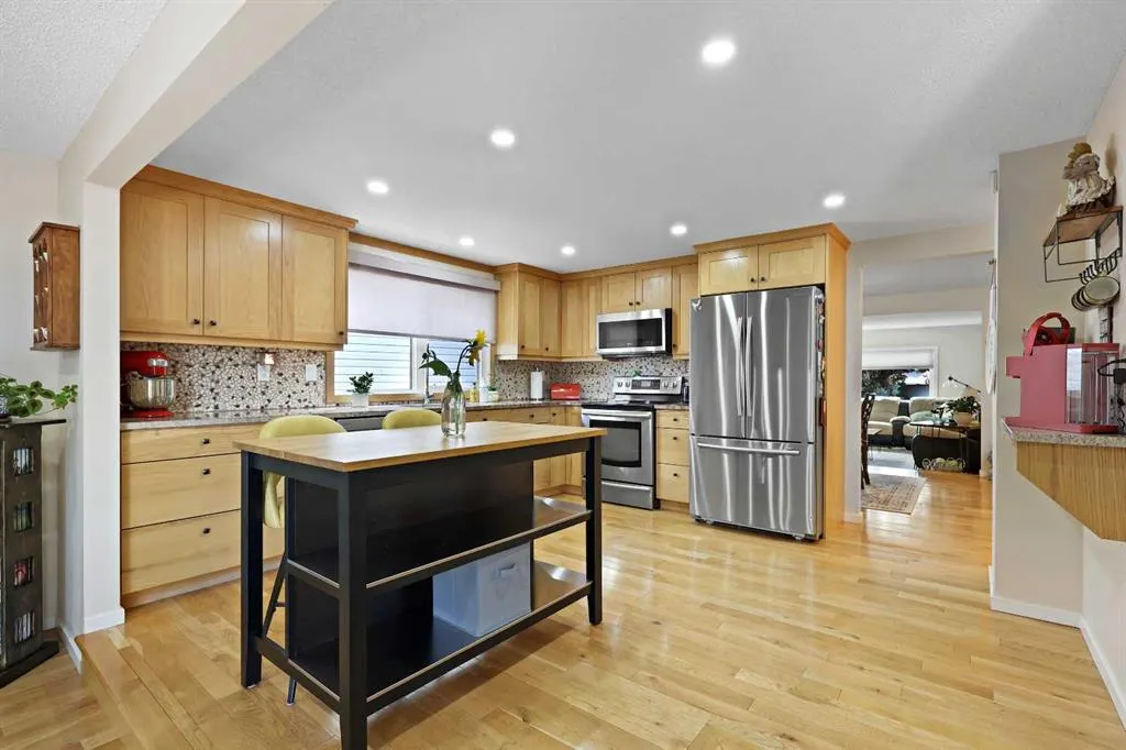 40 Woodbrook Court SW