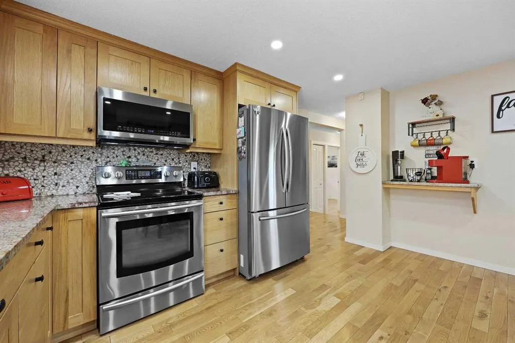 40 Woodbrook Court SW