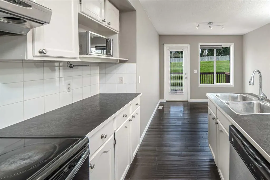123 Royal Birch Manor NW