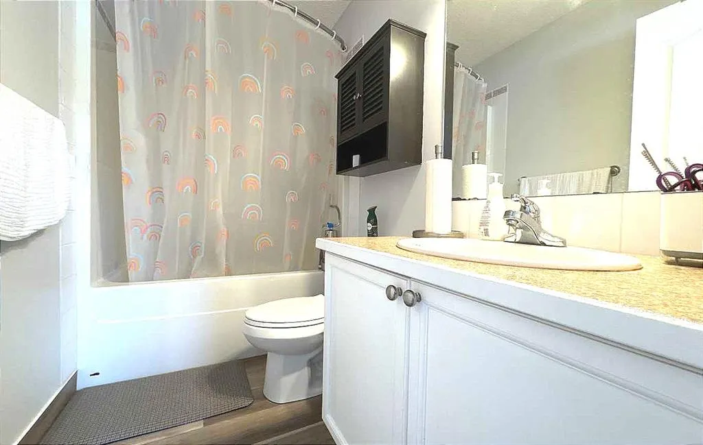 304 Ross Avenue, #8