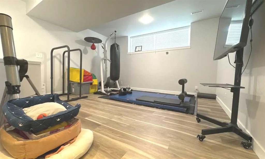 304 Ross Avenue, #8