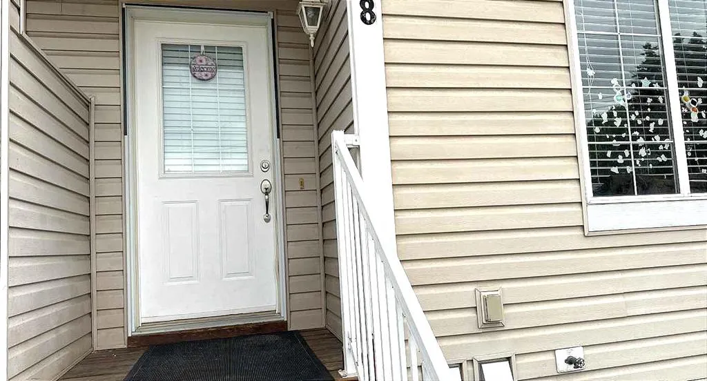304 Ross Avenue, #8