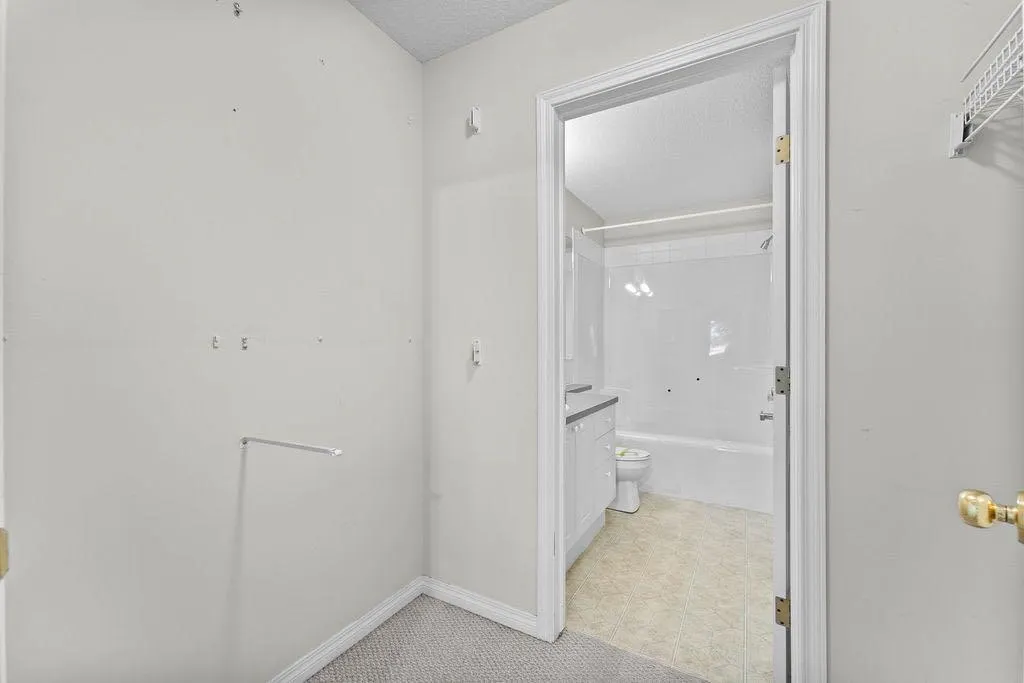4507 45 Street SW, #109
