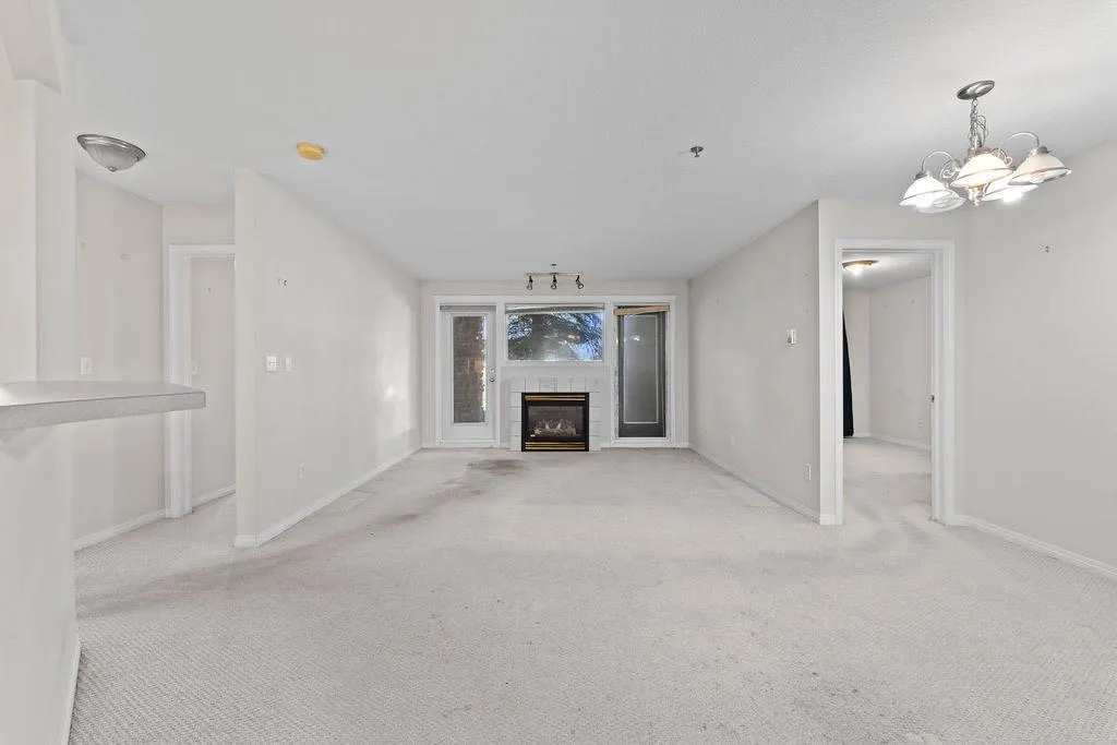 4507 45 Street SW, #109