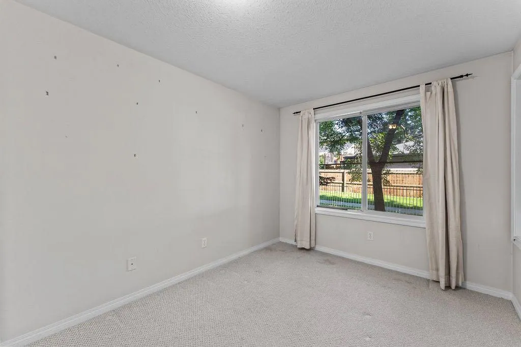 4507 45 Street SW, #109