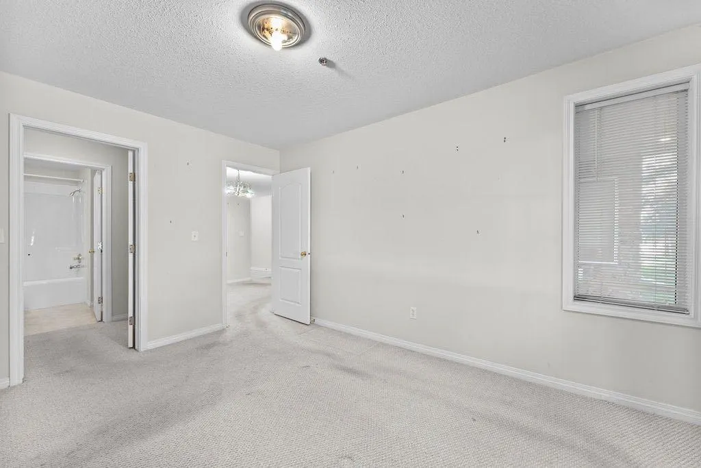 4507 45 Street SW, #109