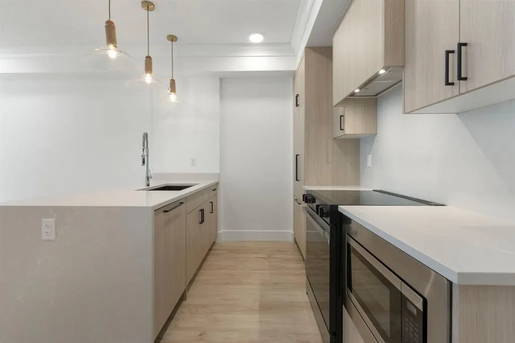 4270 Norford Avenue NW, #1204