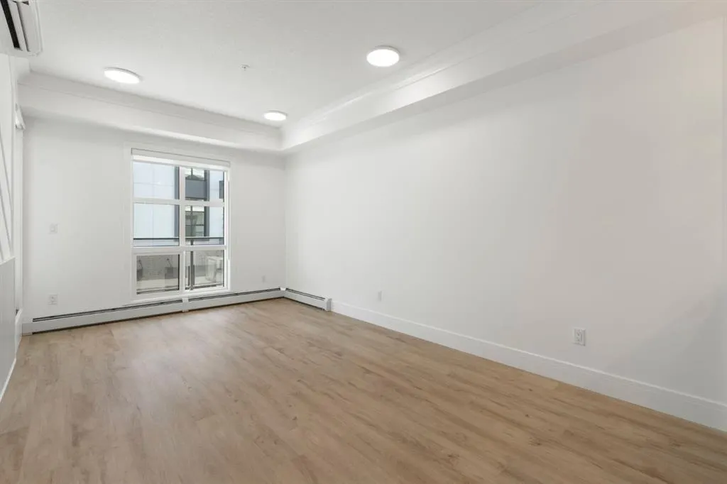 4270 Norford Avenue NW, #1204