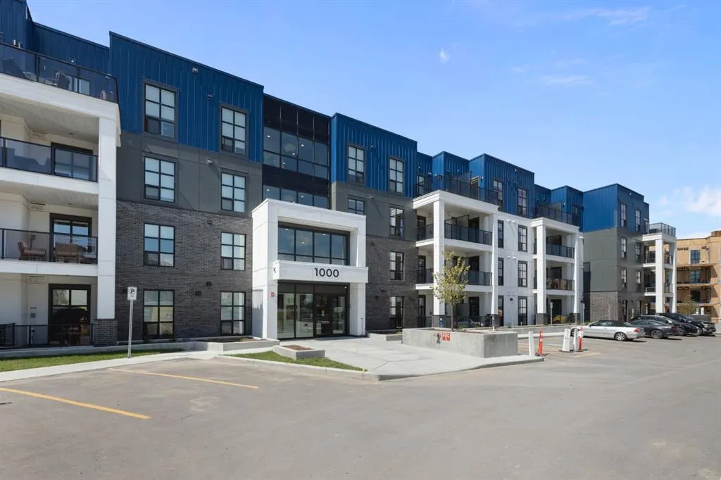 4270 Norford Avenue NW, #1204
