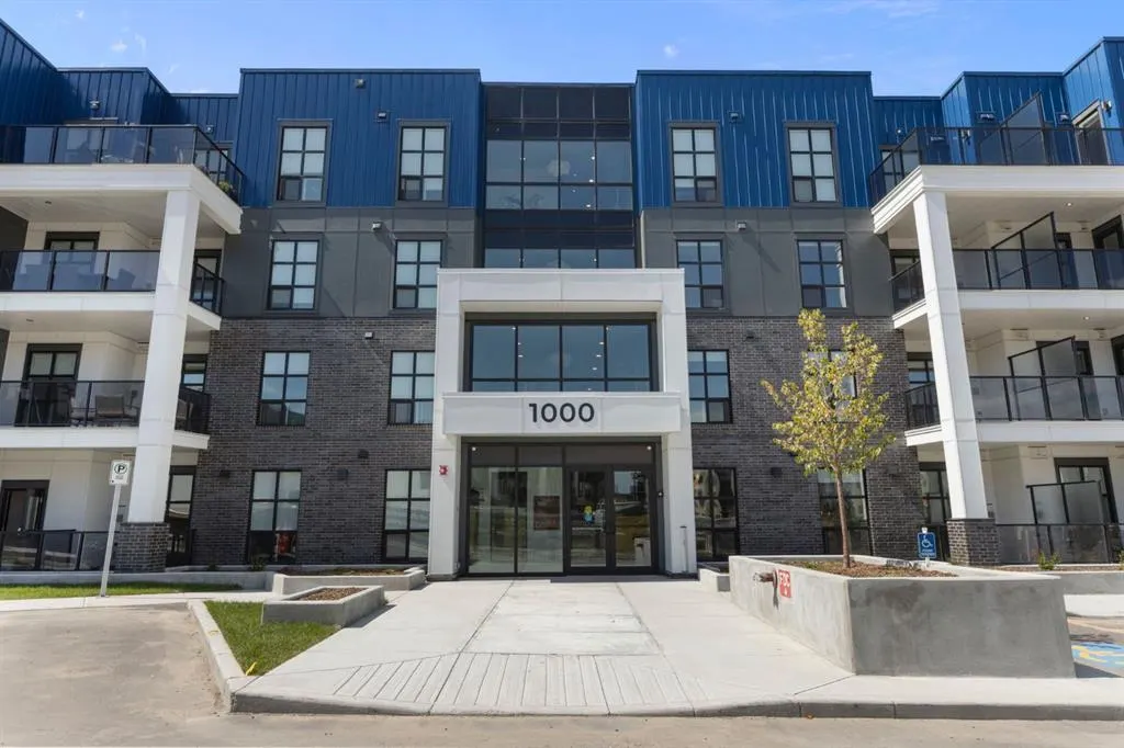 4270 Norford Avenue NW, #1204
