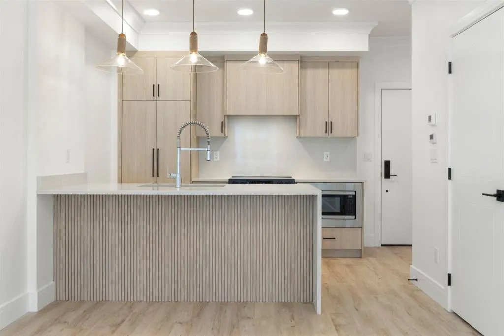 4270 Norford Avenue NW, #1204