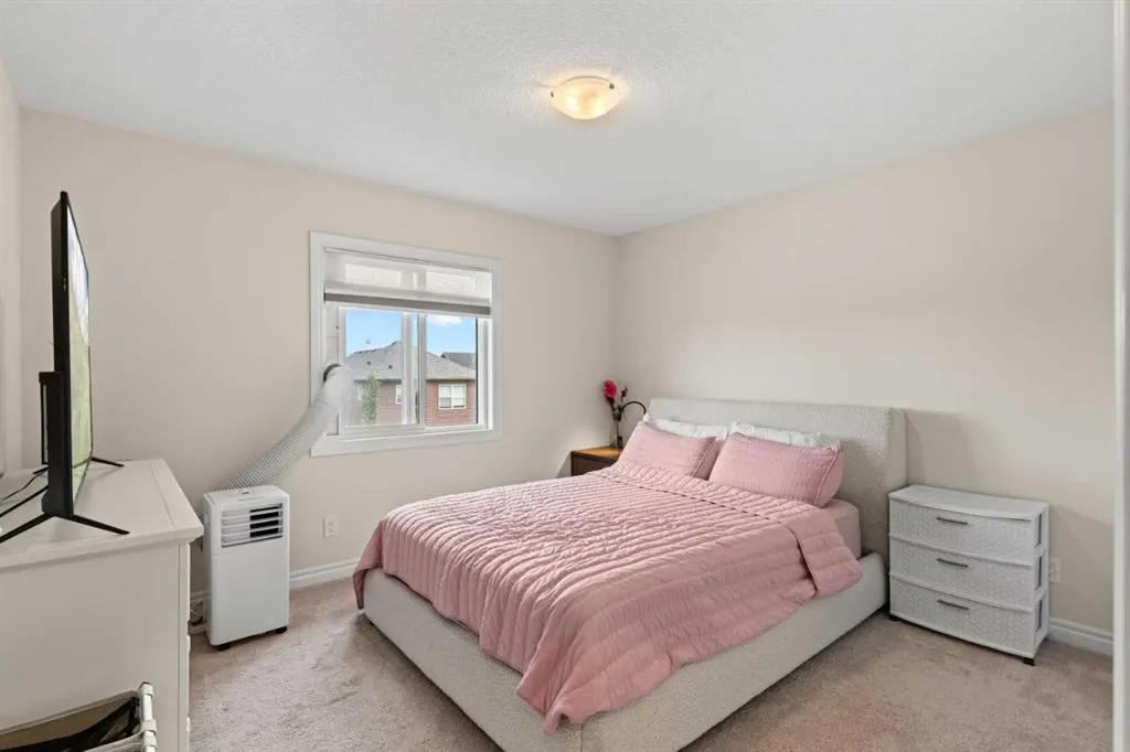 35 Evansglen Park NW