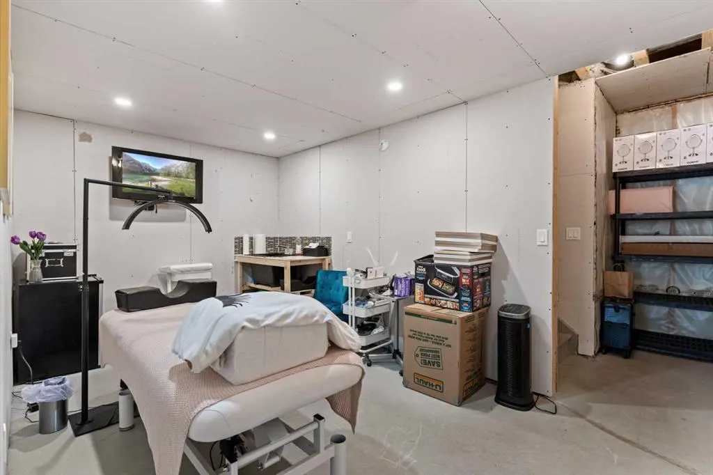 35 Evansglen Park NW