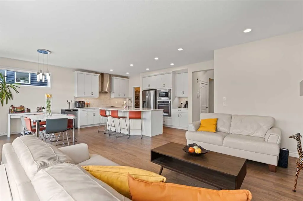 35 Evansglen Park NW