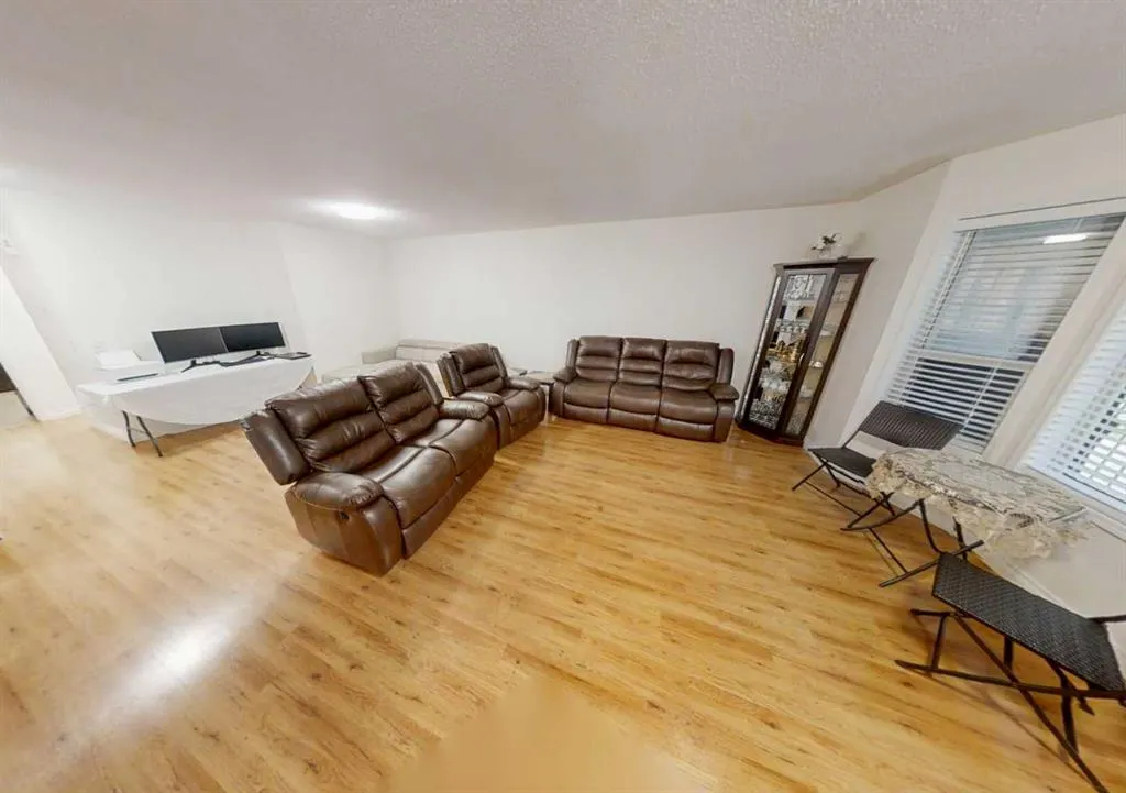 305 Sierra Morena Green SW
