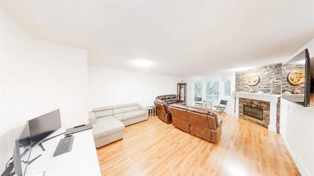 305 Sierra Morena Green SW