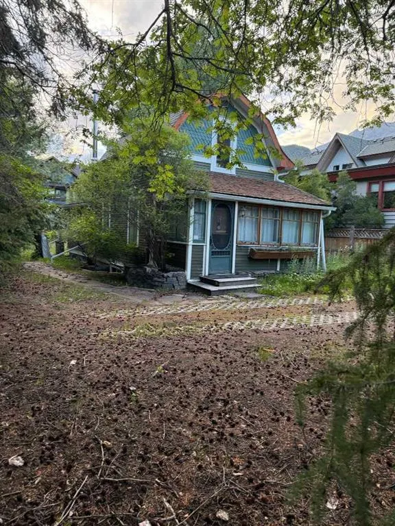 345 Beaver Street